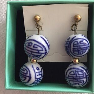 Vintage Elegant Blue and White Dangle Chinoiserie Earrings